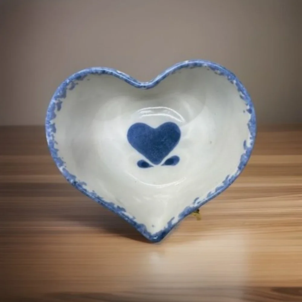 Blue and white 90s sponge art heart shaped ceramic dish, For Display, Key Dish